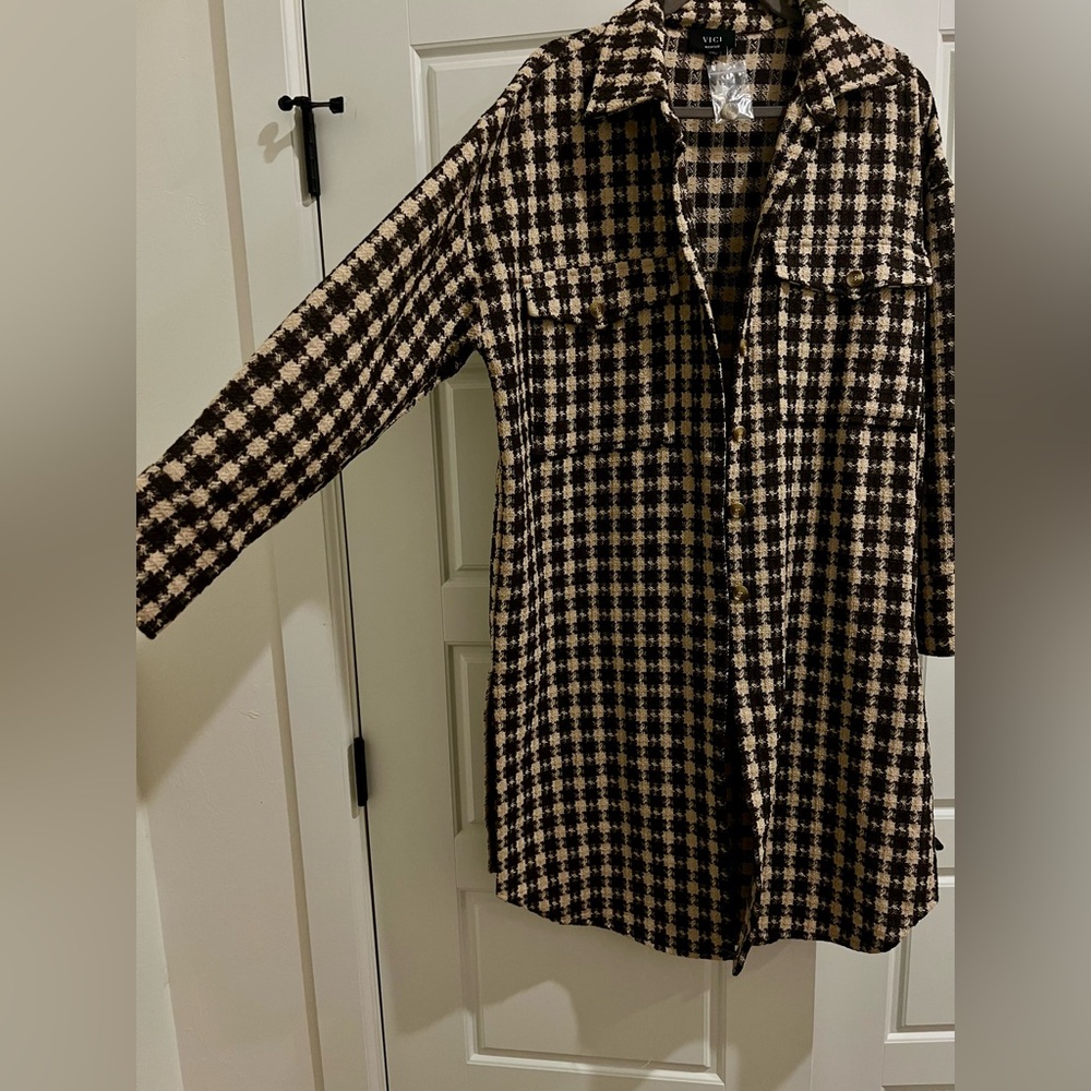 NEW VICI Women’s Brown Houndstooth Shirt Jacket Shacket